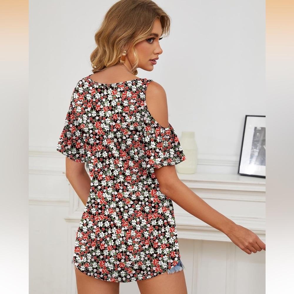 Floral Cut-Out Sleeve Blouse - Picture 6 of 10